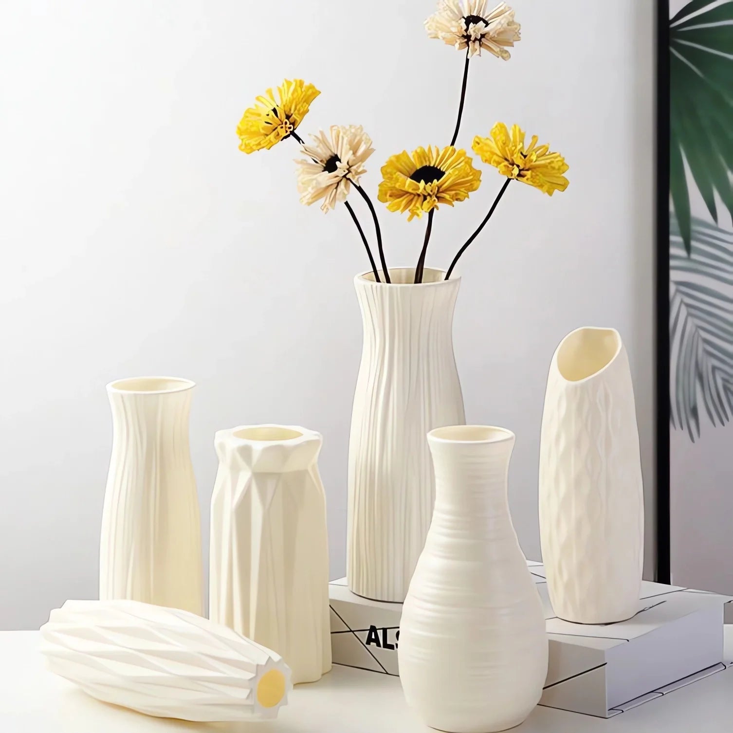 FoldForm™ Modern Sculpted White Decorative Vase