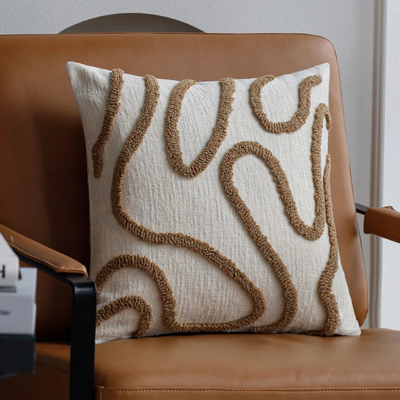 ContourWeave™ Geometric Chenille Pillow Cover – 18 × 18 in