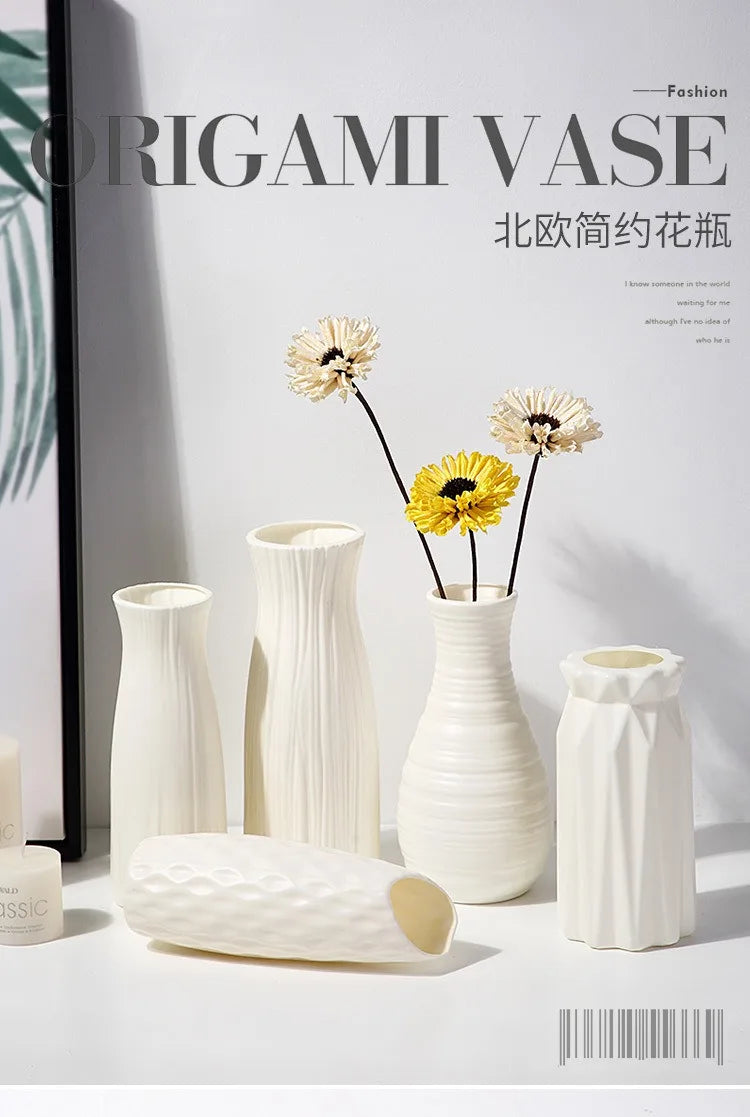FoldForm™ Modern Sculpted White Decorative Vase