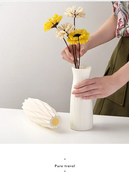 FoldForm™ Modern Sculpted White Decorative Vase