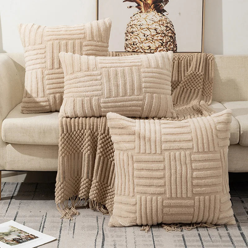 CloudSoft™ Faux Fur Pillow Cover – 18 × 18 in