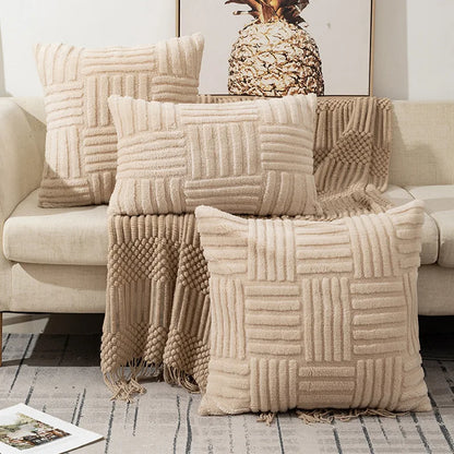 CloudSoft™ Faux Fur Pillow Cover – 18 × 18 in