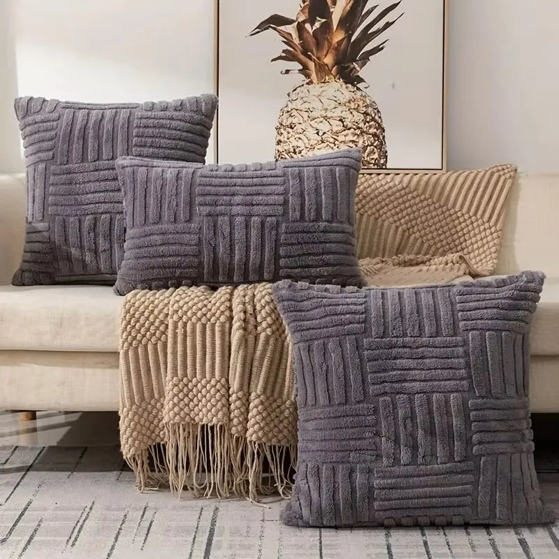 CloudSoft™ Faux Fur Pillow Cover – 18 × 18 in