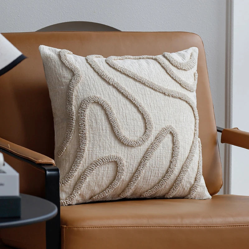 ContourWeave™ Geometric Chenille Pillow Cover – 18 × 18 in